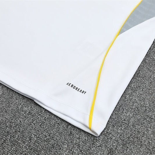 Real Madrid - Home 25/26 Tracksuit Kit