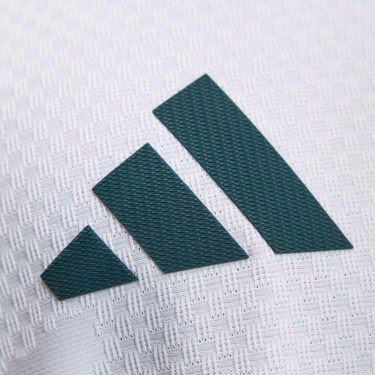 Real Madrid - Home 26/27 Player Edition Jersey