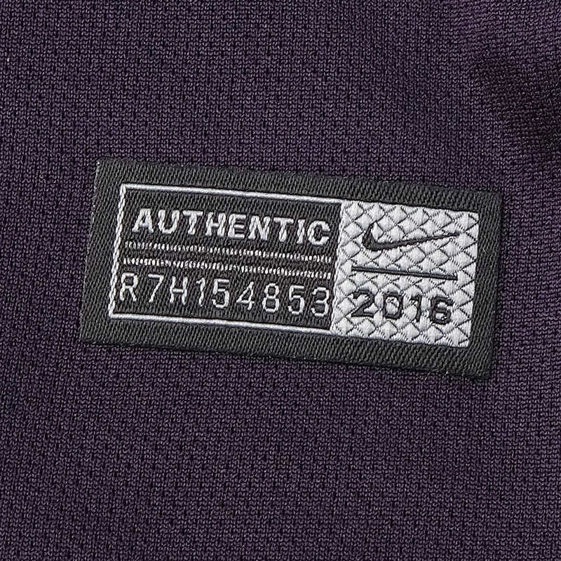 Barcelona - Retro Away 2016/17 Jersey