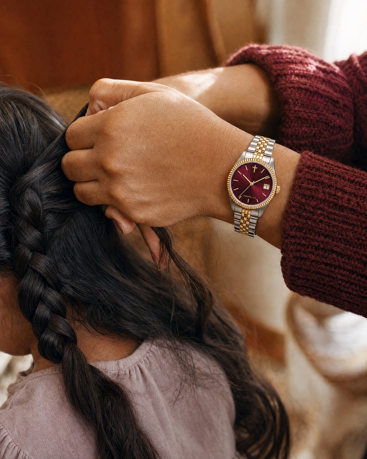 Amor Eterno watch on the wrist