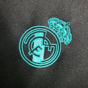 Real Madrid - Retro Away 17/18 Jersey