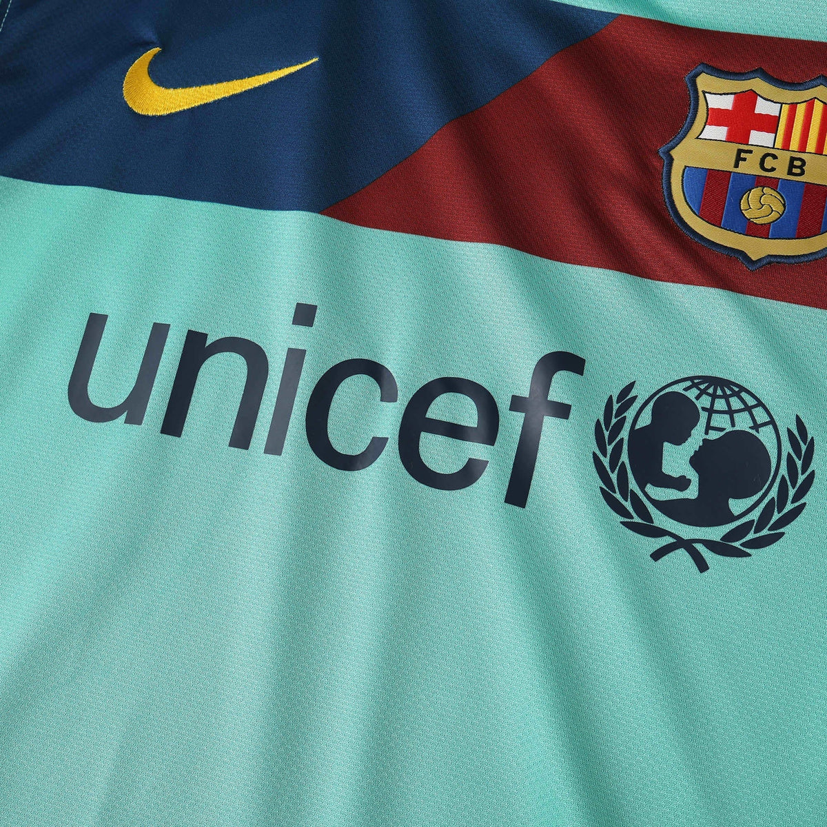 Barcelona - Retro Away 2010/11 Jersey