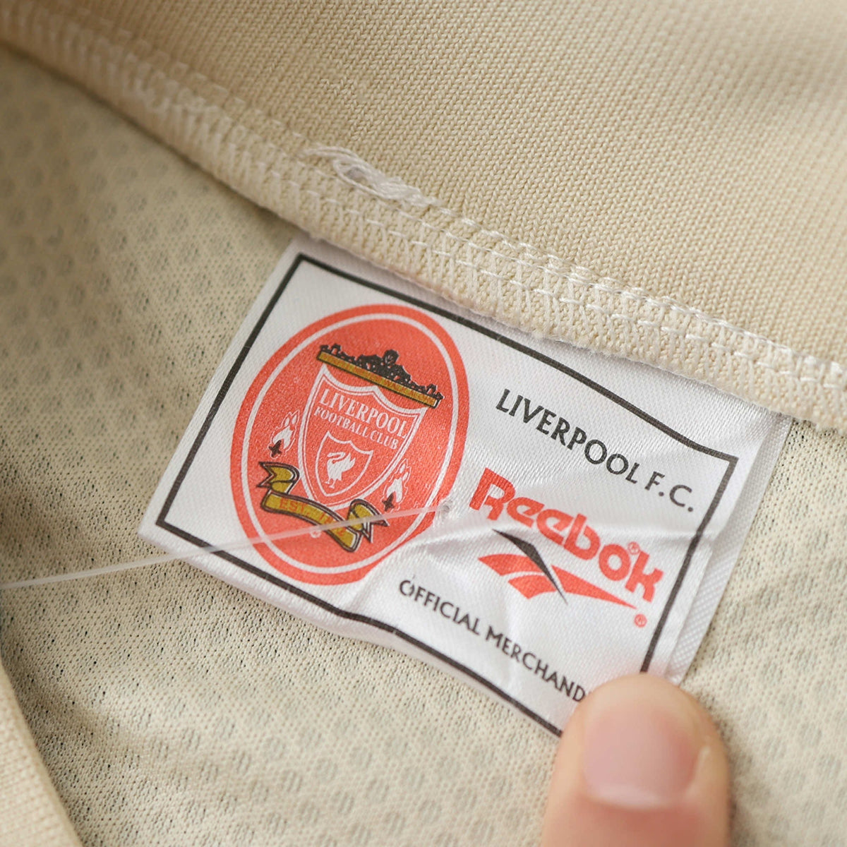 Liverpool - Retro Away 1996/97 Jersey
