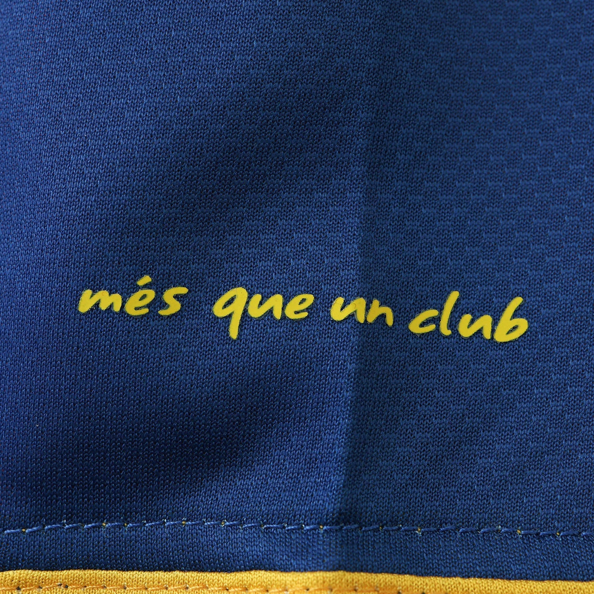 Barcelona - Retro Home 2010/11 Jersey