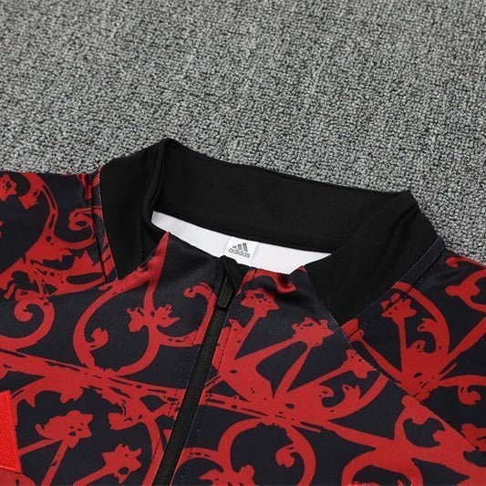 Liverpool - Pre-Match 25/26 Tracksuit Kit