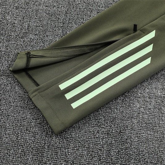 Real Madrid - Training 25/26 Tracksuit Kit