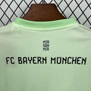 Bayern Munich - Goalkeeper 25/26 Jersey
