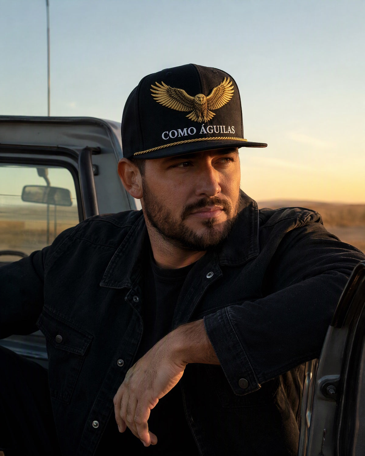 Gorra Como Águilas worn