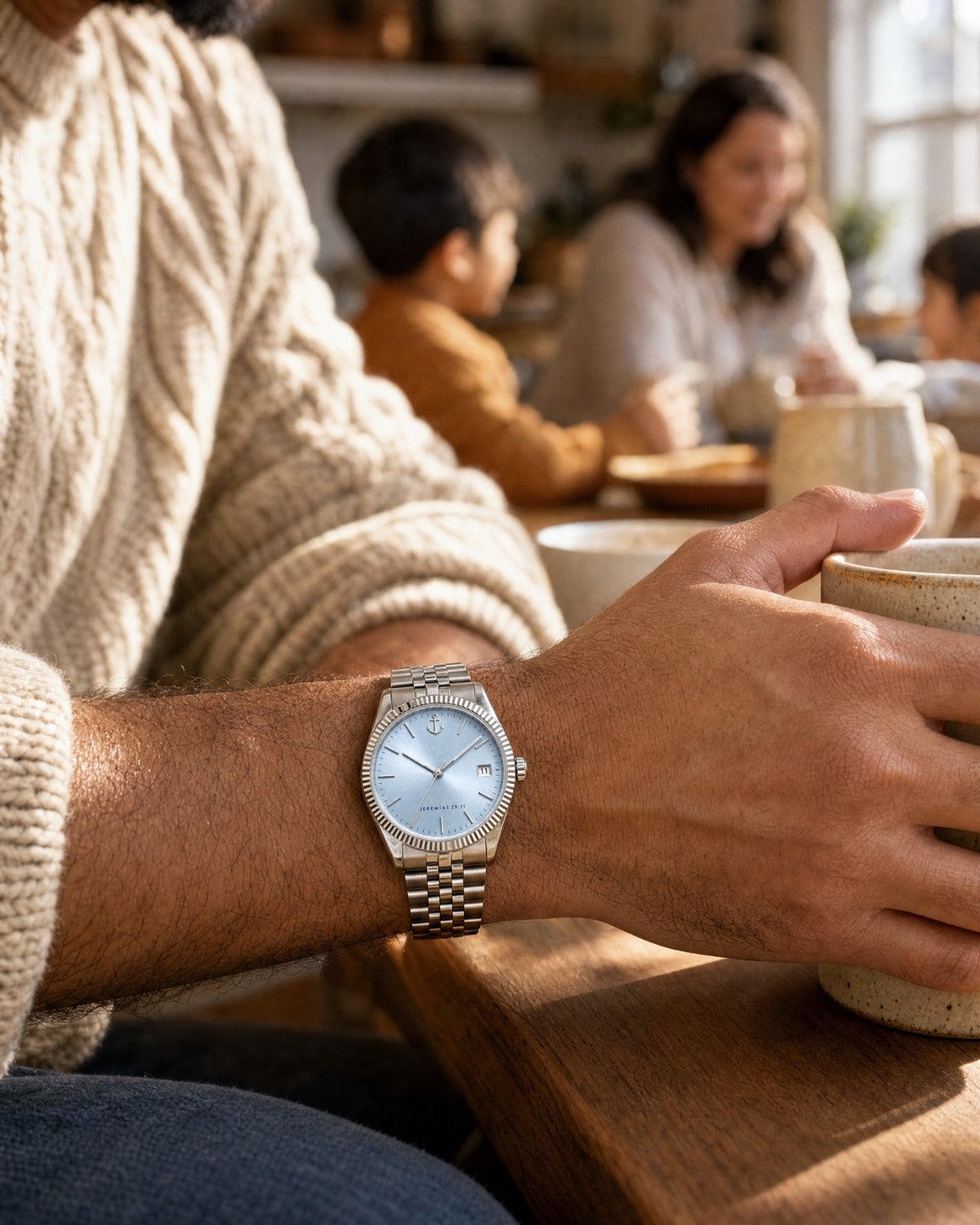 Reloj Esperanza en la muñeca