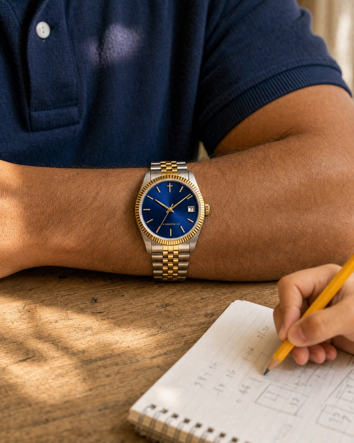 Por Fe watch on the wrist